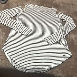 Women’s Hollister long sleeve